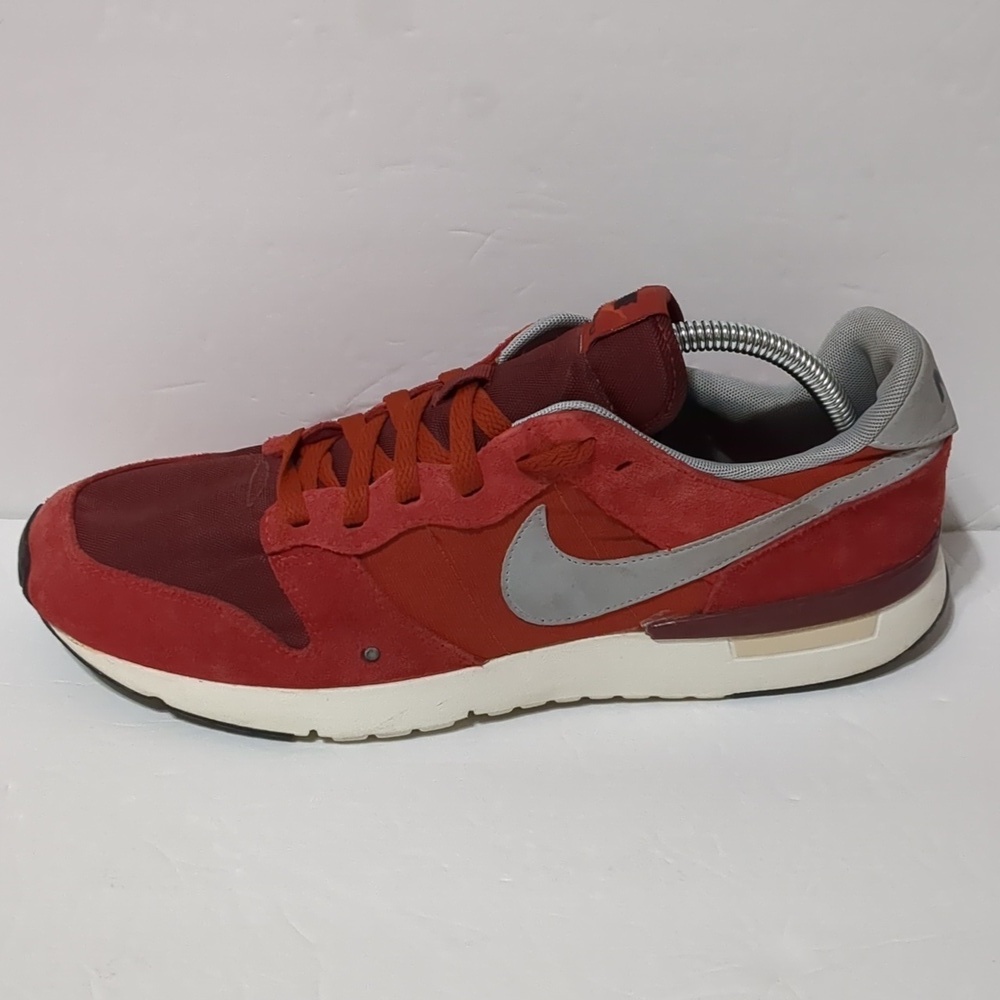 Nike Archive 83.M ‘Game Red’ men size 9.5 - Picture 1 of 8
